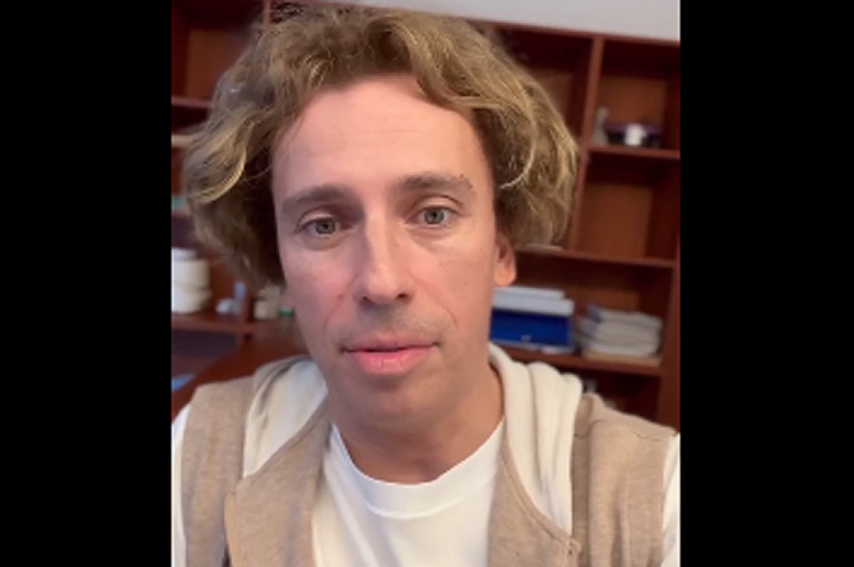 Сделай рерайт заголовка так, чтобы читателя зацепило: «Гадость льется из жалкого человека». В Сети ответили Максиму Галкину | Персона | Культура